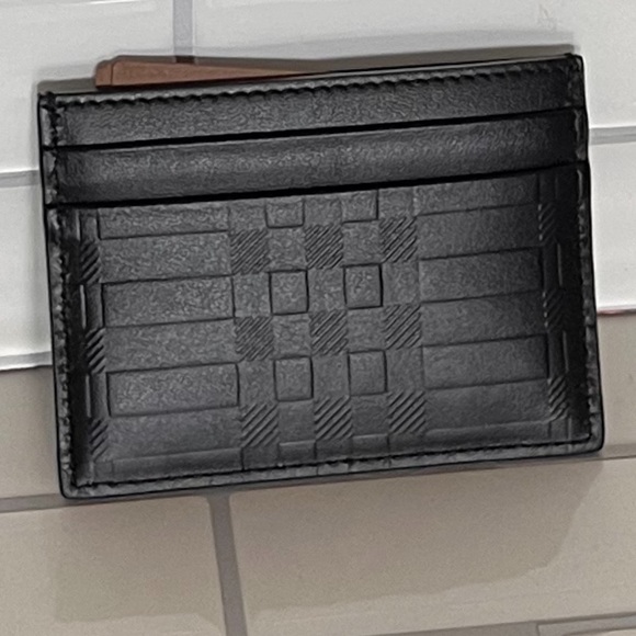 NWT Burberry Textured Black Card Holder - Picture 1 of 4